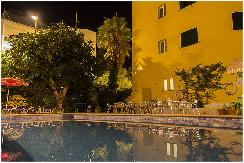 Hostal Valencia San Antonio Abad Exterior foto